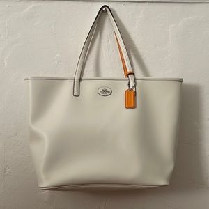 NWT Coach Mollie Tote (Limited Edition Color Combination)
